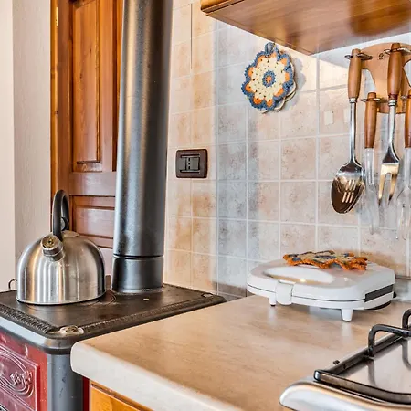 Splendid Valle Del Lys 6 Pax Wifi דירה Fontainemore